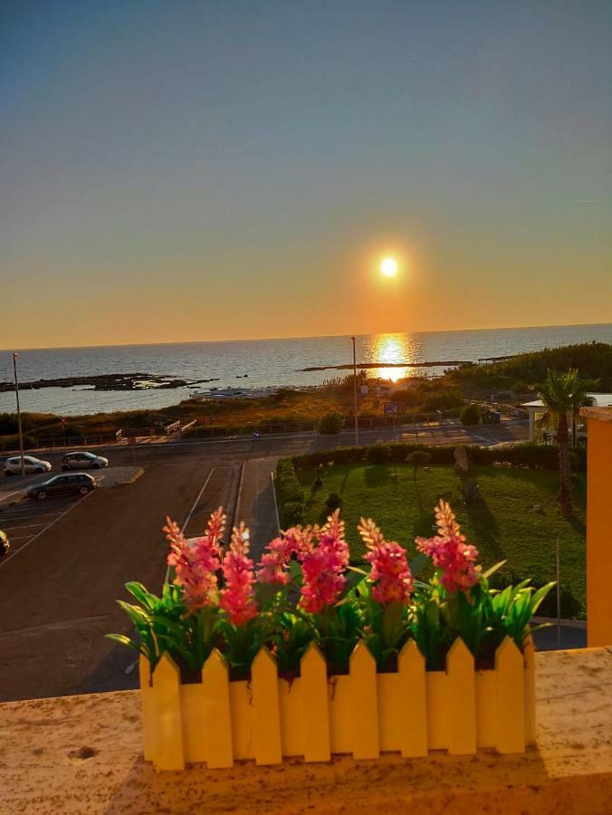 Bilocale Punta Rosa - Fronte Spiaggia Otranto Zewnętrze zdjęcie