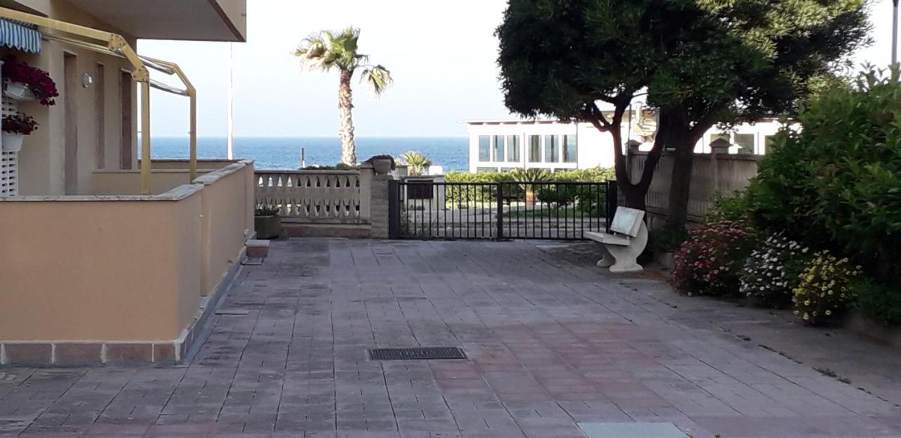 Bilocale Punta Rosa - Fronte Spiaggia Otranto Zewnętrze zdjęcie